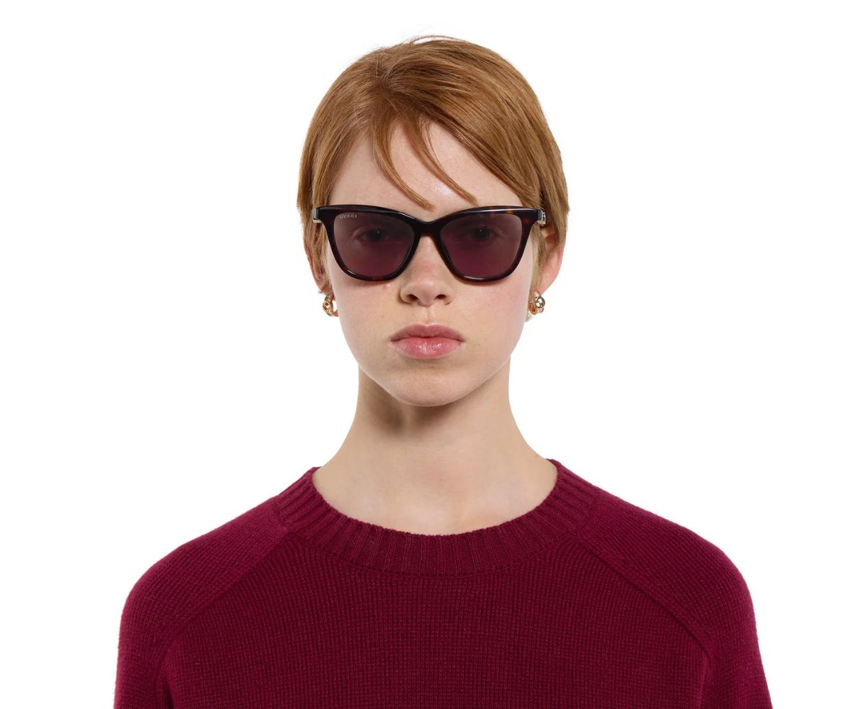 Gucci_Sunglasses_2032S_002_52_model1