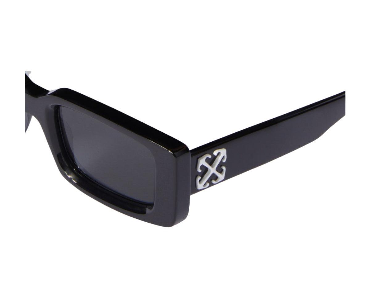 Off-White_Sunglasses_Arthur_OERI127_1007_50_Close up