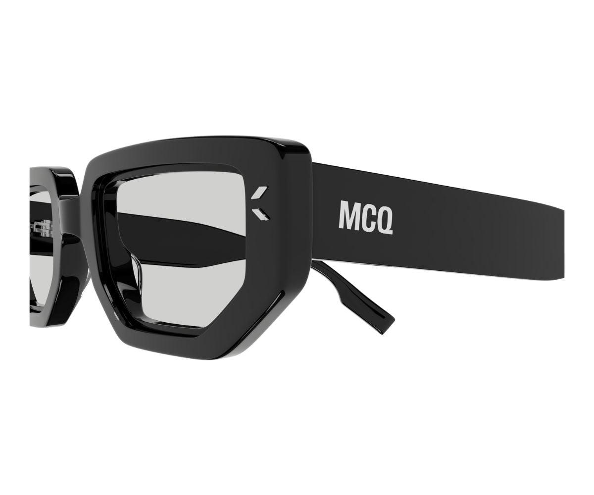 Mcqueen_Sunglasses_0362S_005_52_Close up