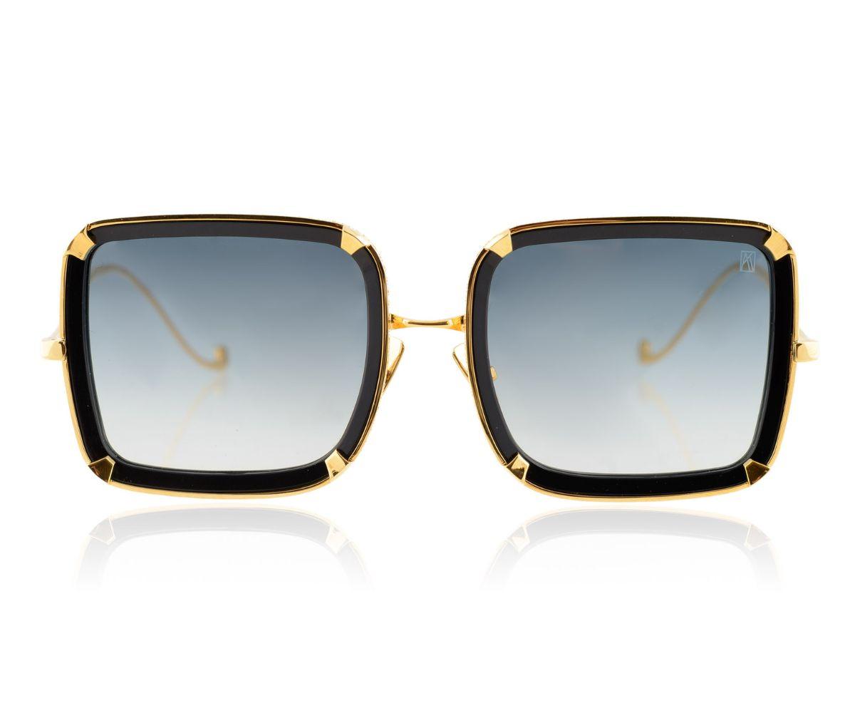 WHITE MOON BLACK 561