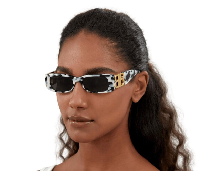 Balenciaga_Sunglasses_0096S_005_51_Model 1