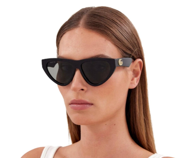 Gucci_Sunglasses_1333S_001_58_Model 1