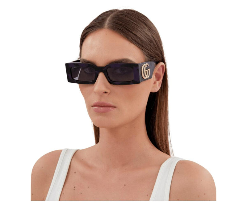 Gucci_Sunglasses_1425S_003_53_Model 1