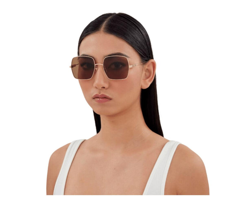 Gucci_Sunglasses_1434S_002_57_Model 1