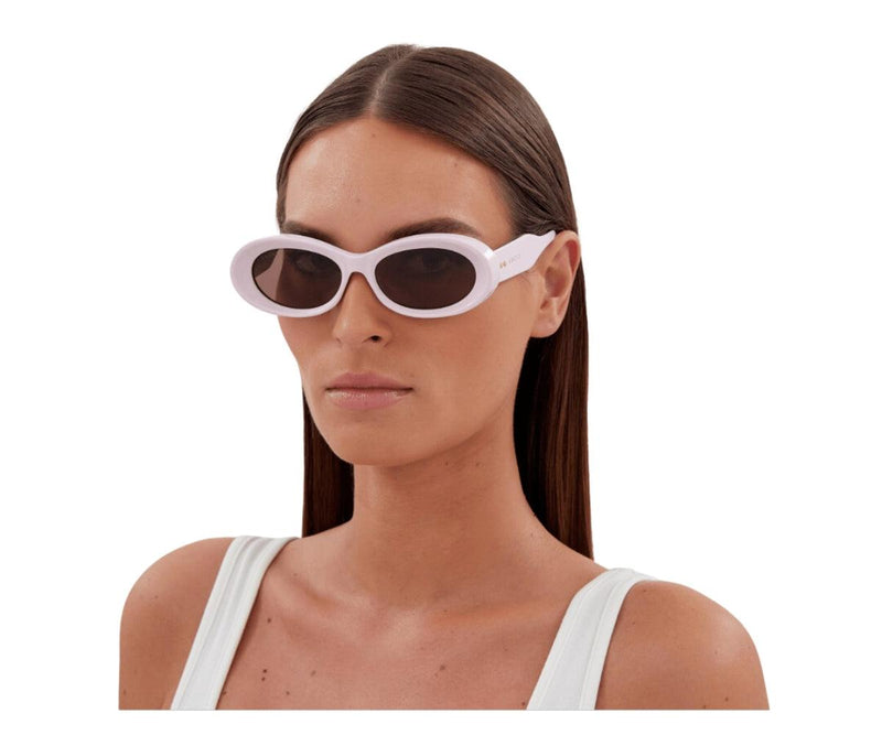 Gucci_Sunglasses_1527S_003_54_Model 1