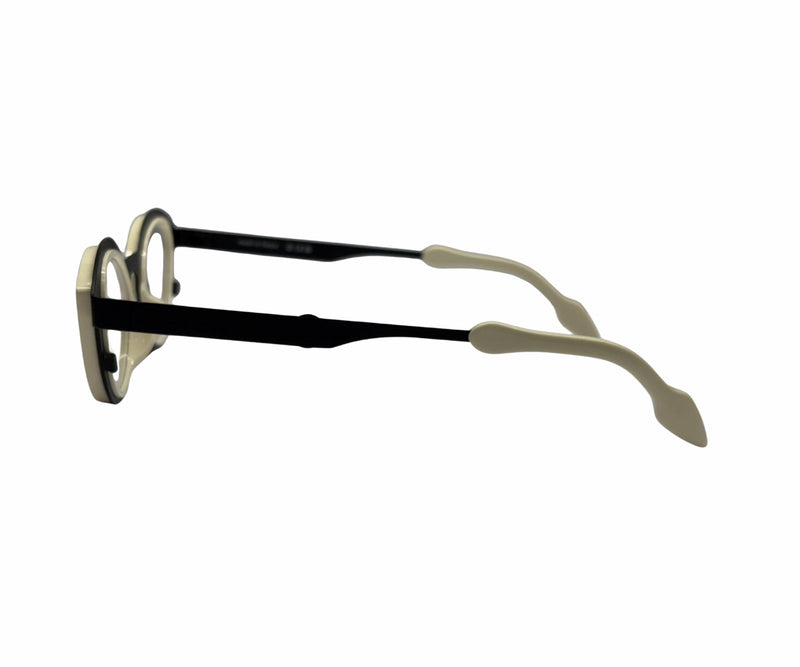 Theo Eyewear_Glasses_EYE_002_45_90
