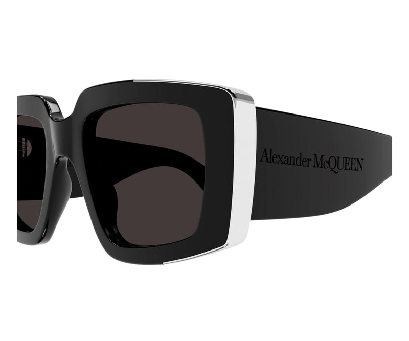 Alexander Mcqueen_Sunglasses_0446S_001_51_close up