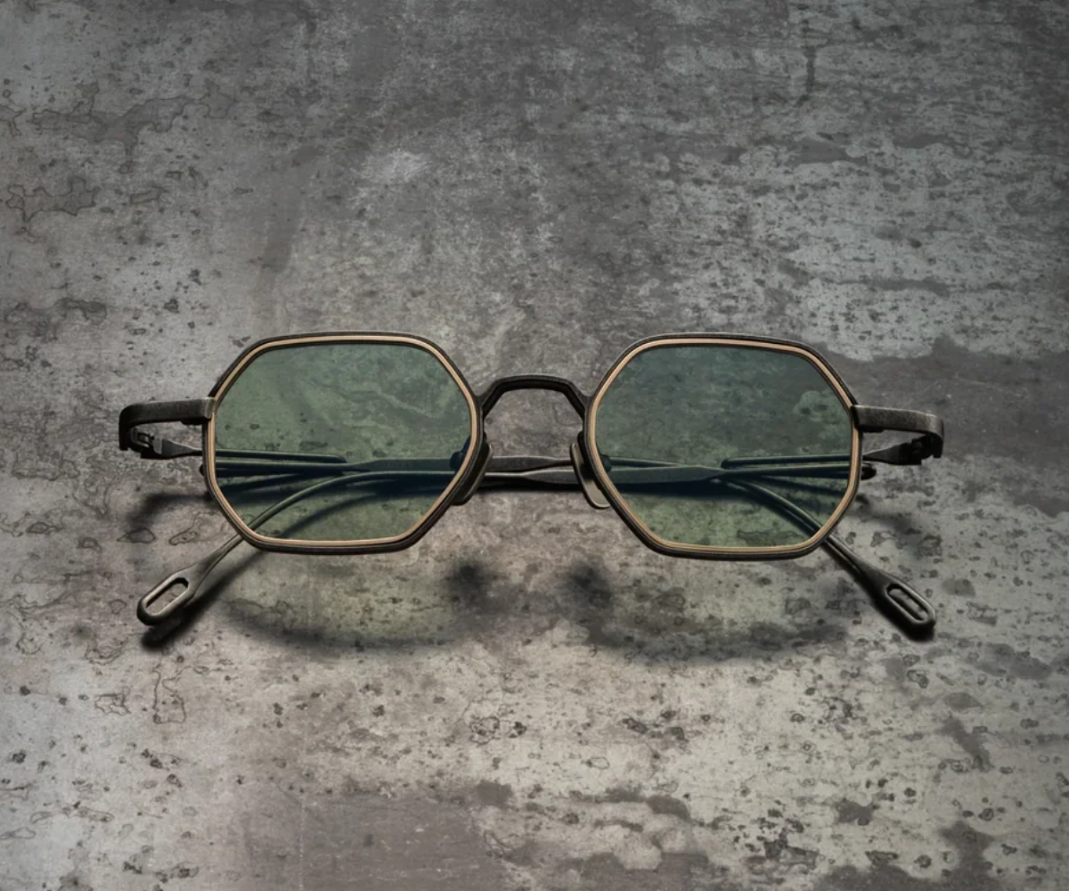 C003 BLACK / GREEN 44