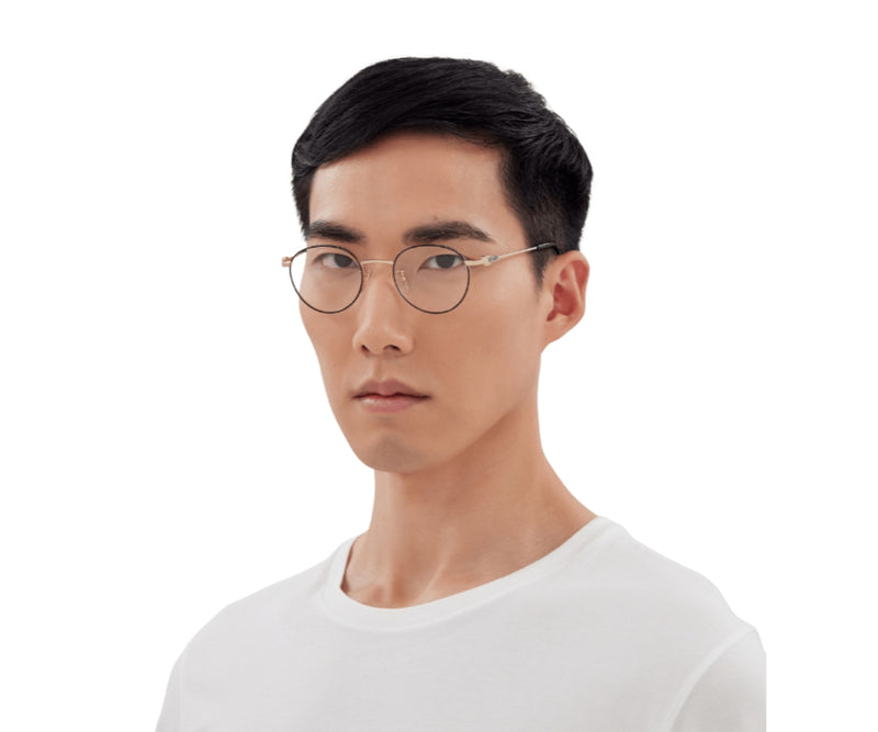 Gucci_Glasses_1613OJ_001_49_MODEL 