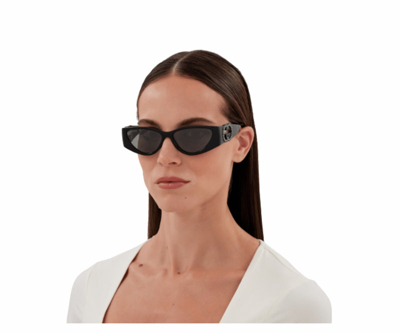 Gucci_Sunglasses_1824S_002_55_model image