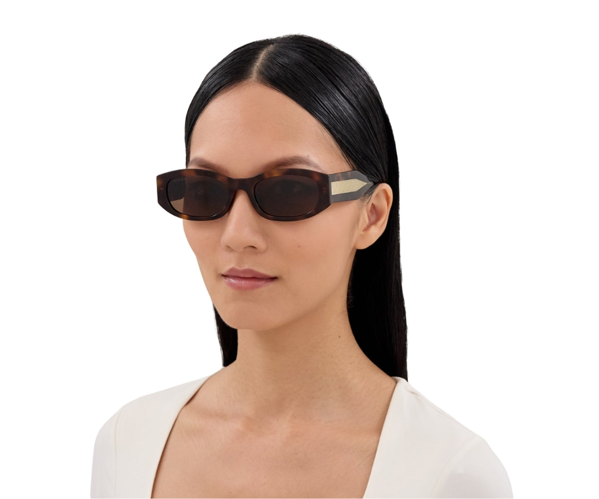 Gucci_Sunglasses_2068SA_002_55_Model 1