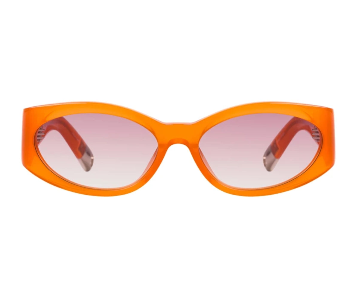 Jacquemus Orange Gradient Cat-Eye Sunglasses Jacquemus Curvo Sunglasses in Caramel | LINDA FARROW Luxury  main image 4