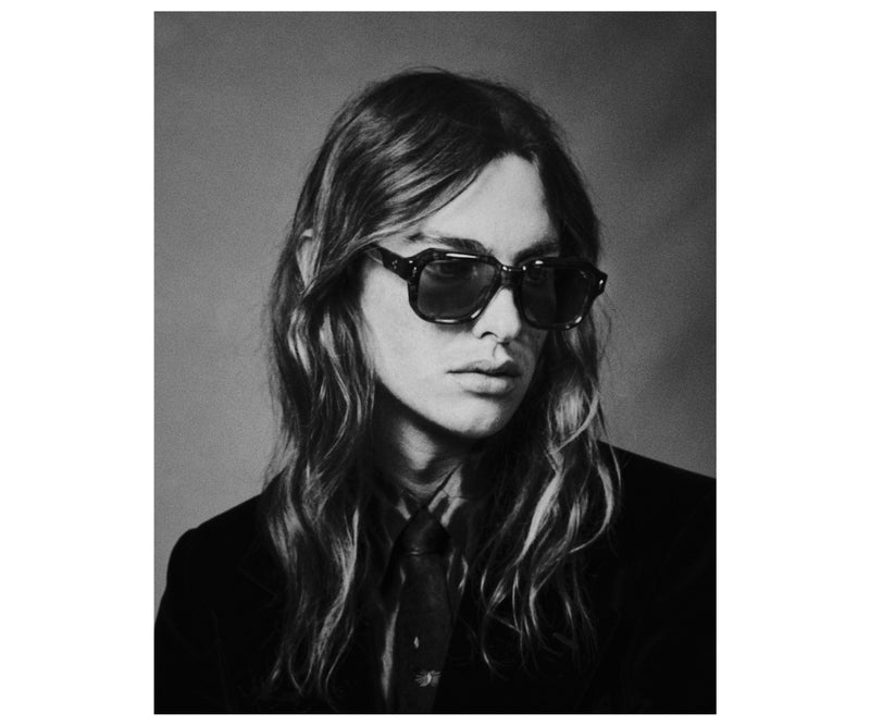 Jacques Marie Mage_Sunglasses_VIVIENNE_ARGYLE_55_model 