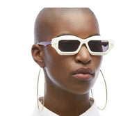 Kuboraum_Sunglasses_Q6_IY_55_Model 2 view 3