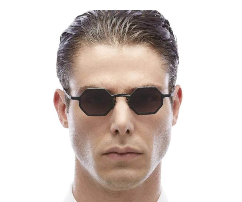 Kuboraum_Sunglasses_Z19_BM_43_Model 4