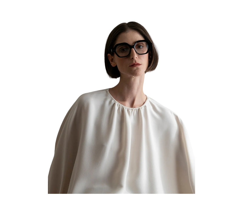 Lapima_Glasses_ALICE_BLACK_51_model image