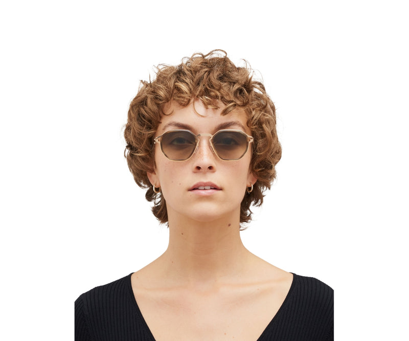 Mykita_Sunglasses_GIA_C796_49_model 