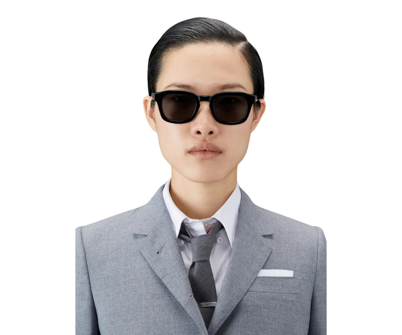 Thom Browne_Sunglasses_UES412A_001_48_model 