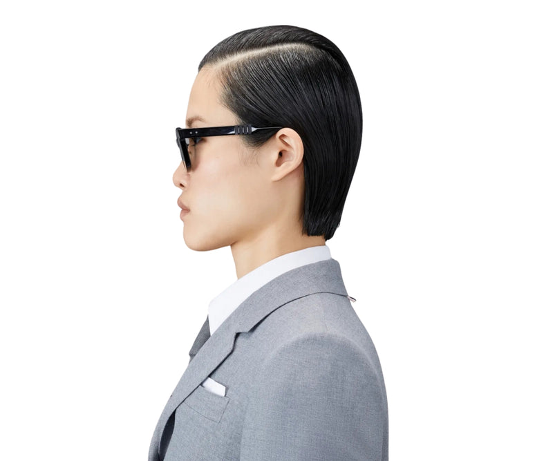 Thom Browne_Sunglasses_UES412A_001_48_model 2
