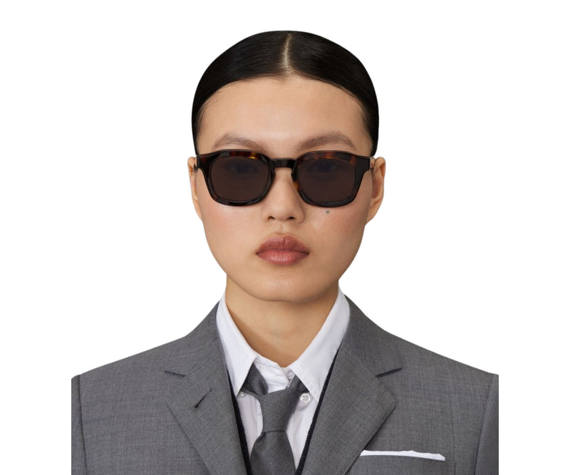 Thom Browne_Sunglasses_UES412A_215_48_model 