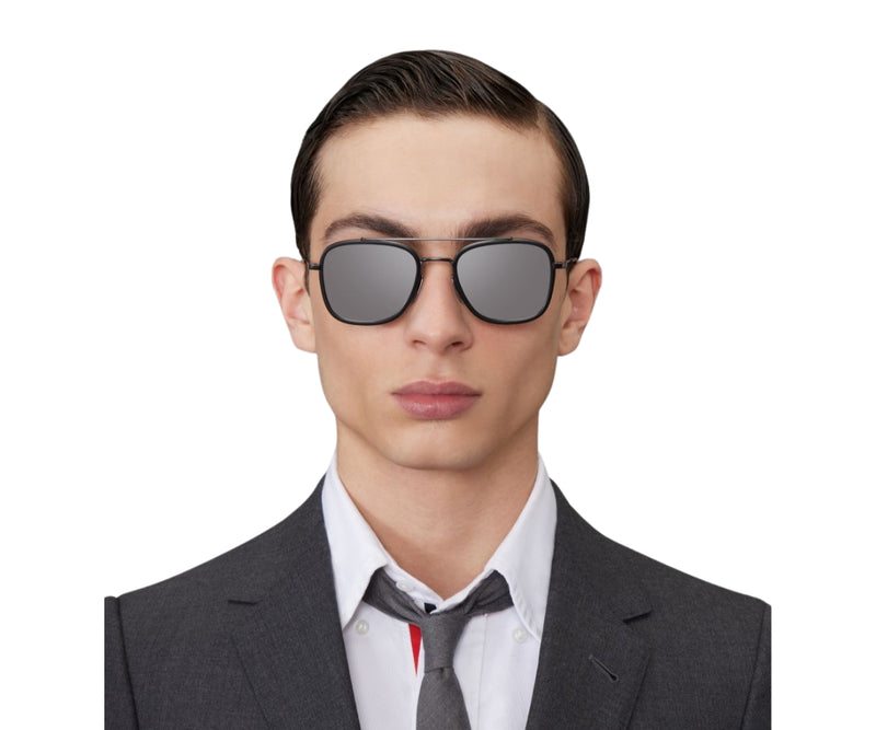 Thom Browne_Sunglasses_UES800A_004_51_model 