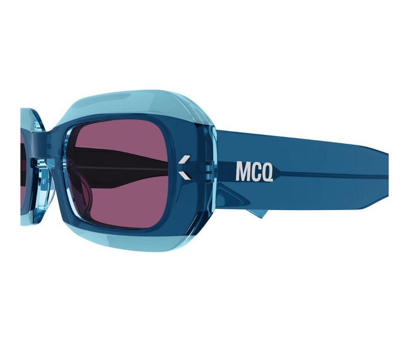 Mcqueen_Sunglasses_0361S_003_49_Close up