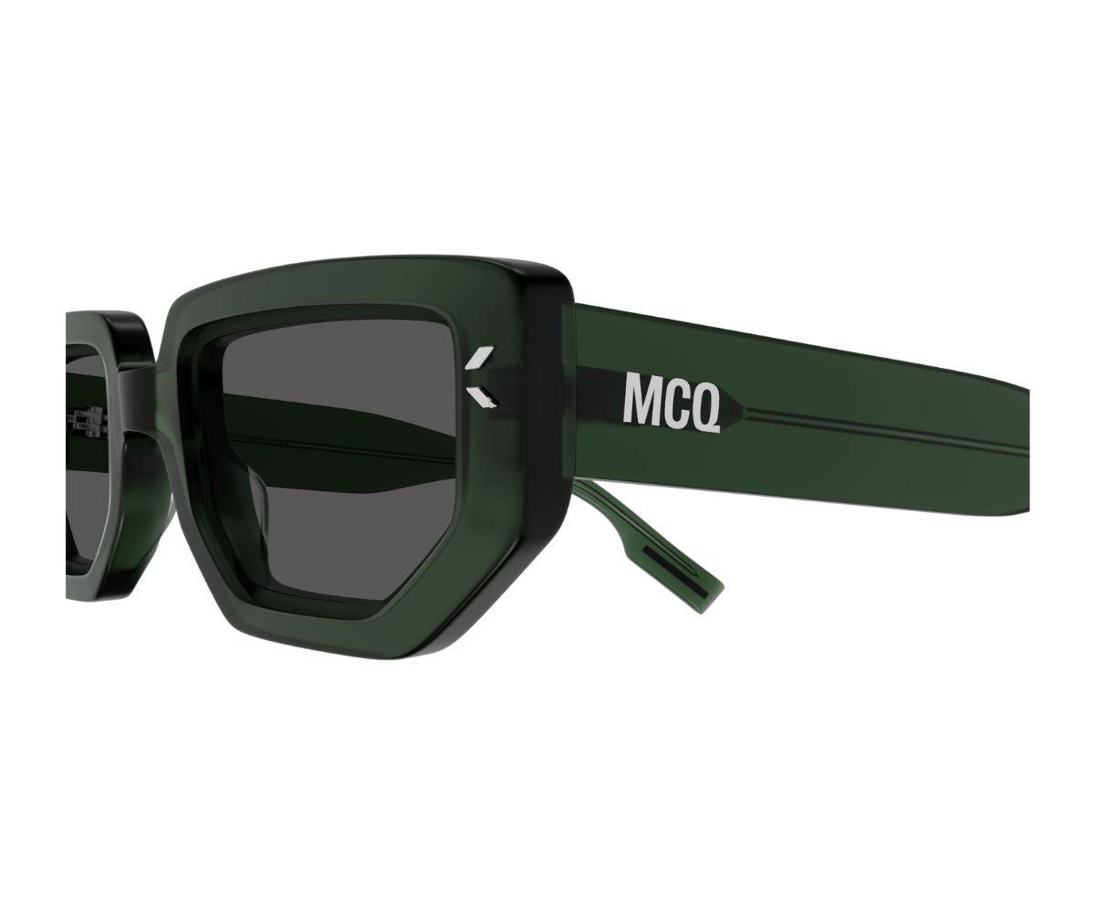 Mcqueen_Sunglasses_0362S_004_52_Close up