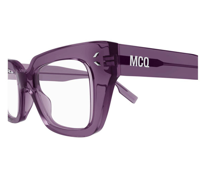 Mcqueen_Glasses_0386O_008_51_Close up