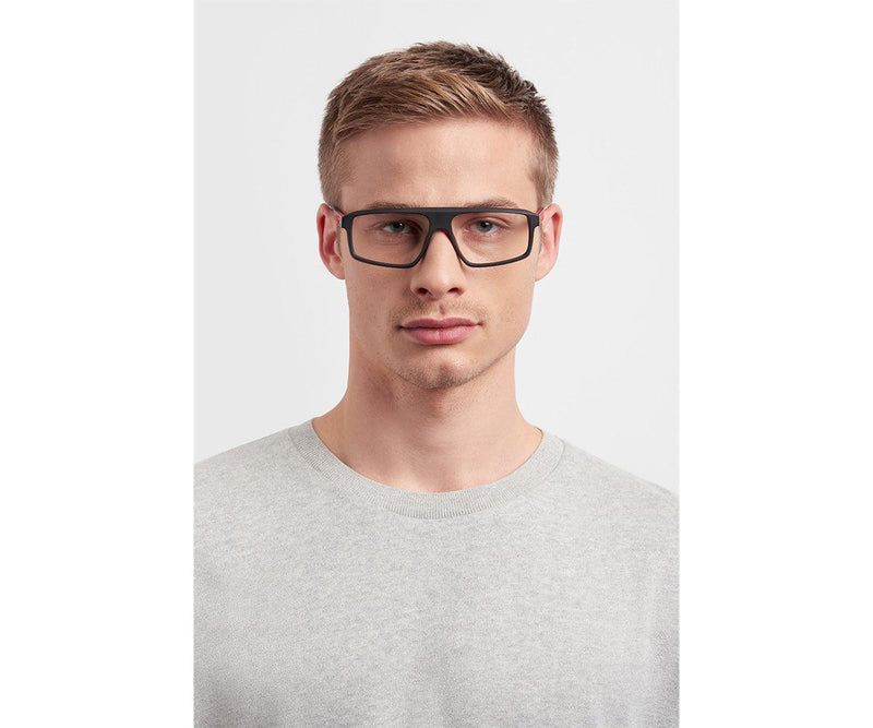 Hugo Boss_Glasses_1190_003_56_MODEL2