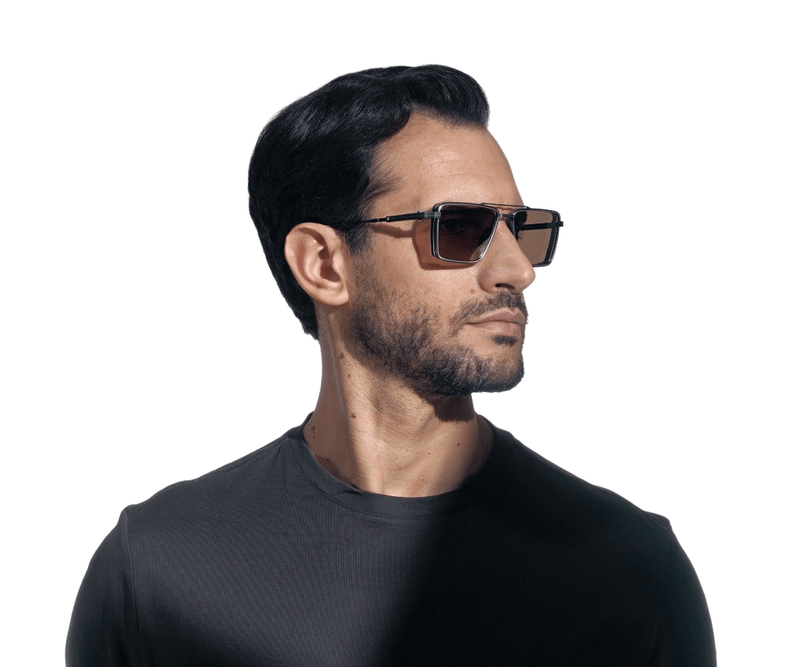 Akoni_Sunglasses_Sprint-A_AKS-504C_BLK-GLD_55_Model 1